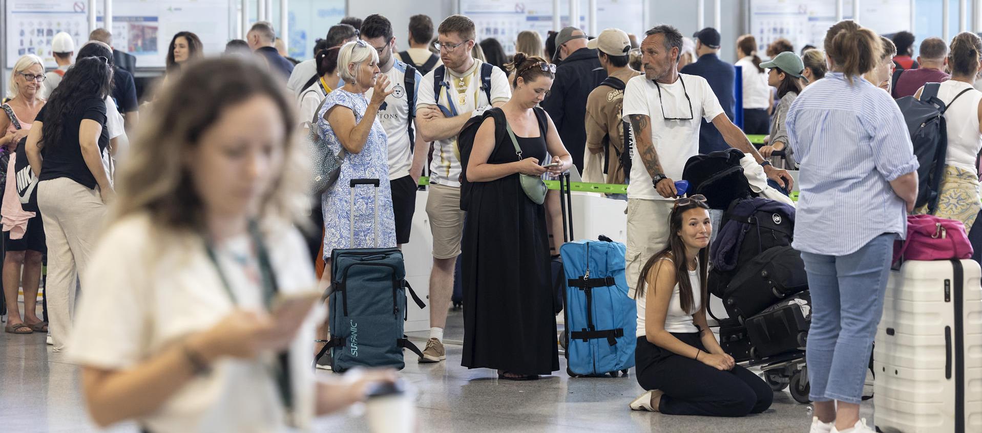 Muchos vuelos se cancelaron.