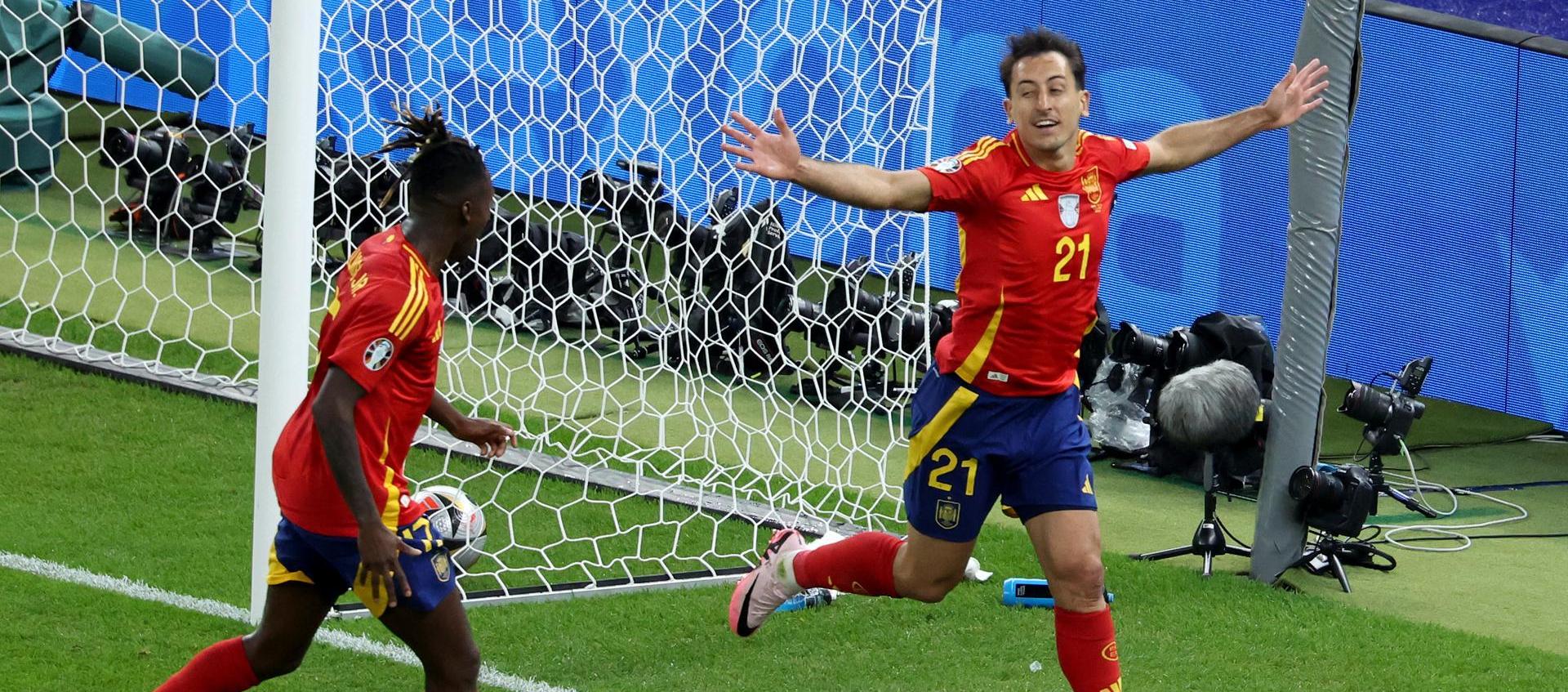 Oyarzabal celebra el gol 