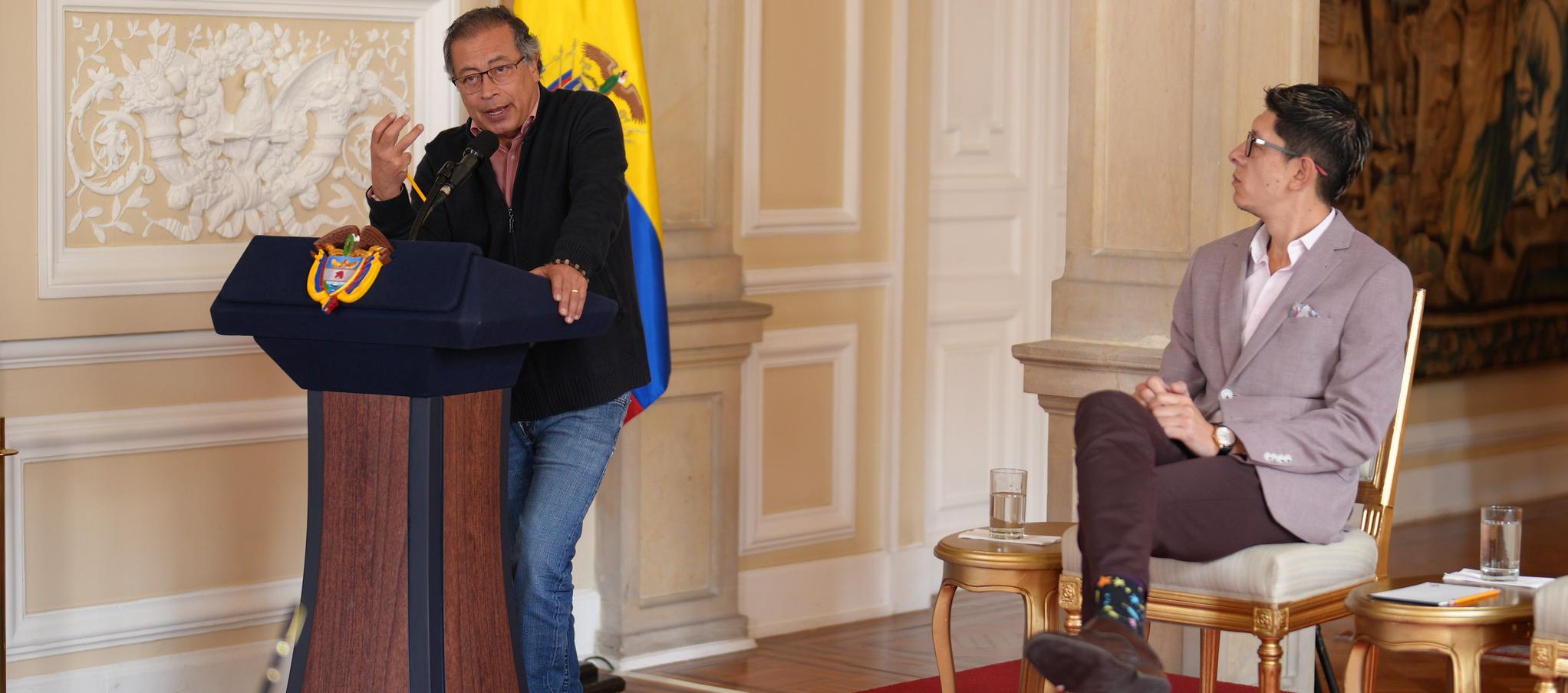 El Presidente Petro y el Ministro de Educación, Daniel Rojas.