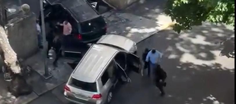 Momento en el que detuvieron Freddy Superlano.