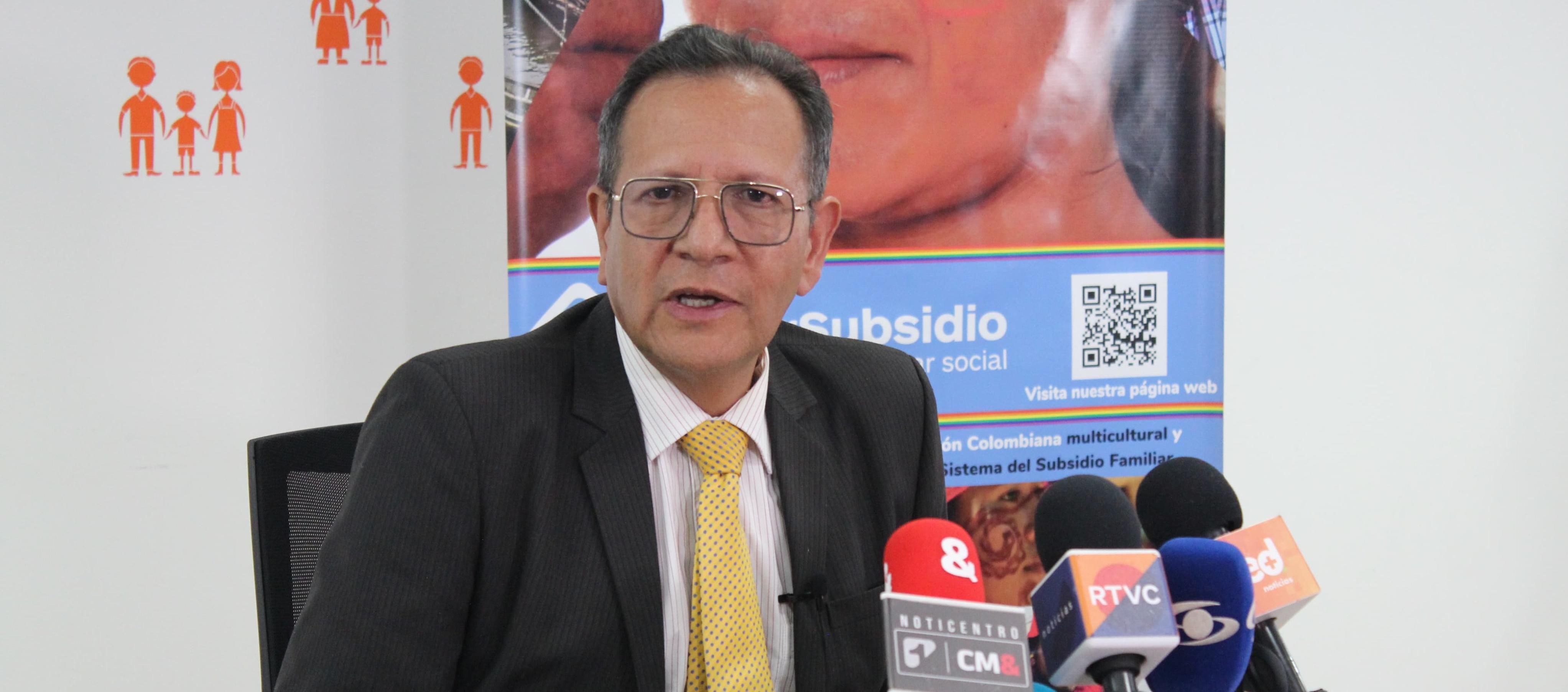 Luis Guillermo Pérez Casas.