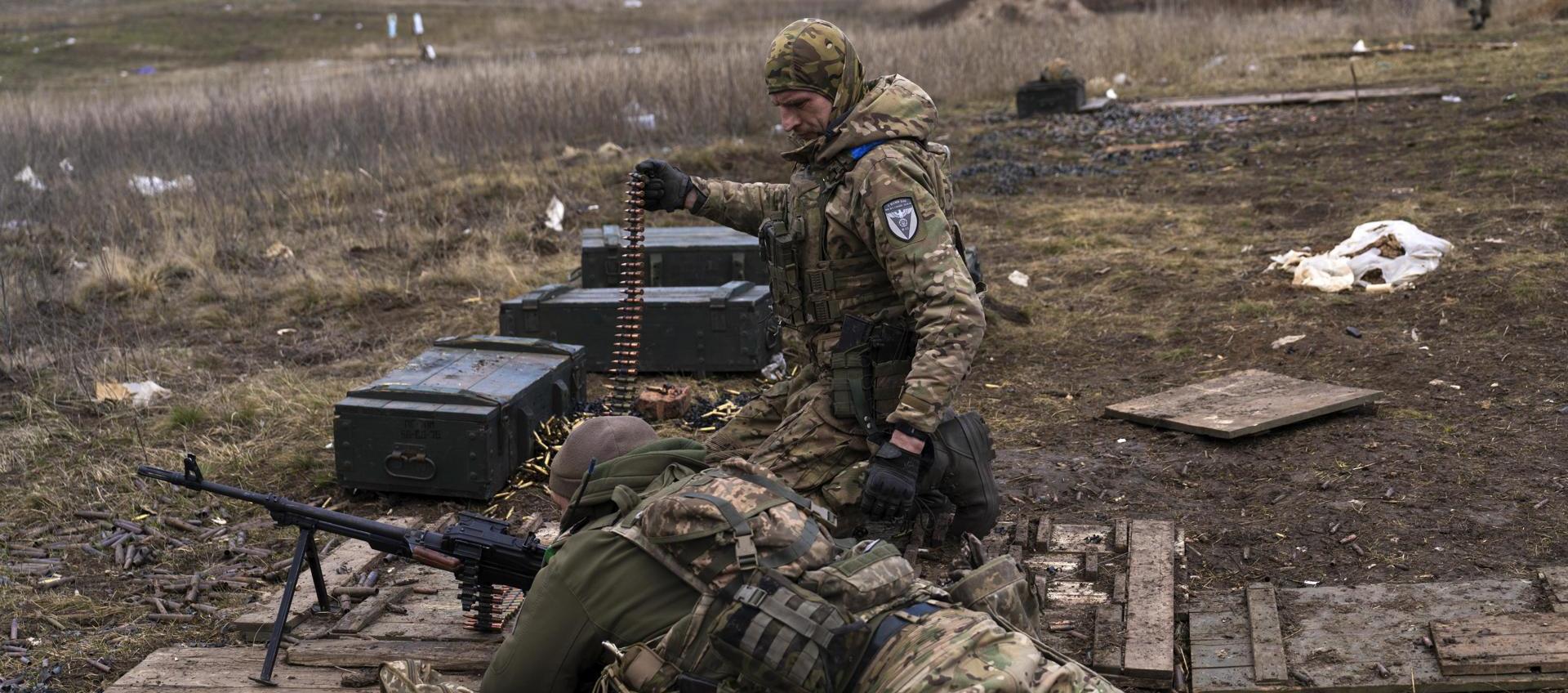 Militares ucranianos en Donestk.