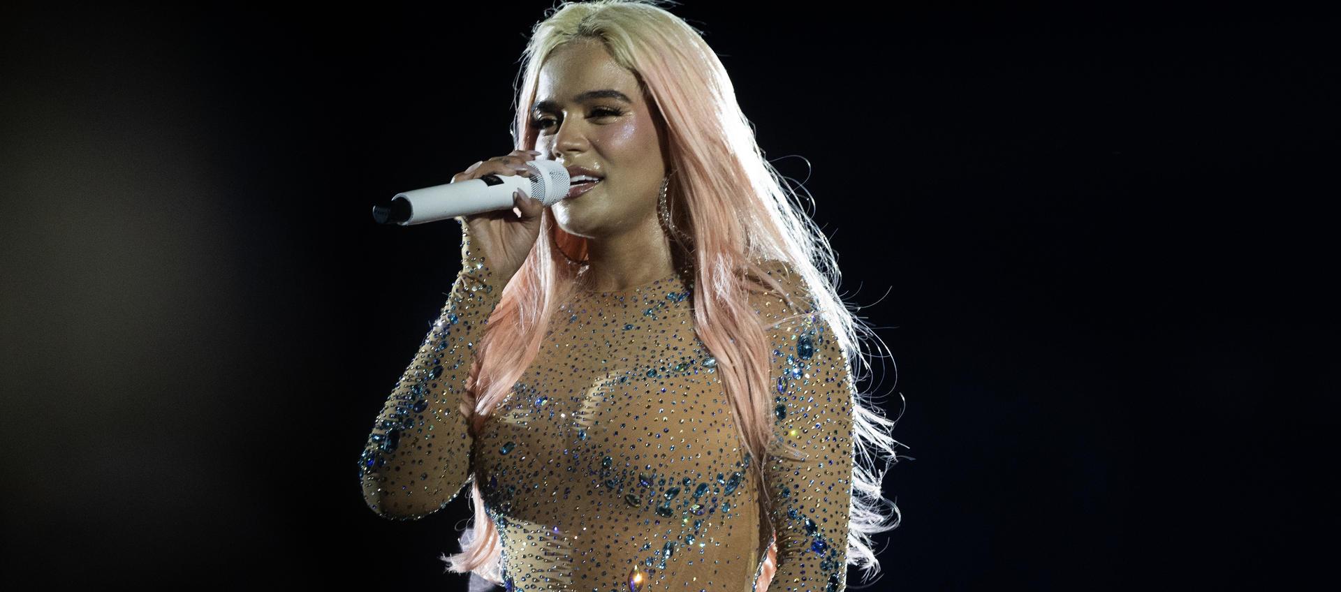 A la artista colombiana la visten las grandes firmas. 