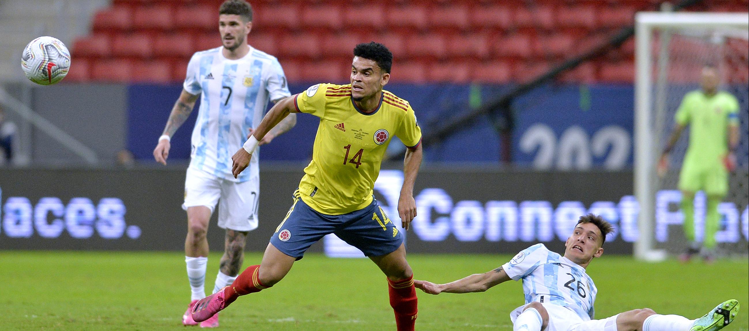 Luis Díaz en el partido contra Argentina en la Copa América de 2021.