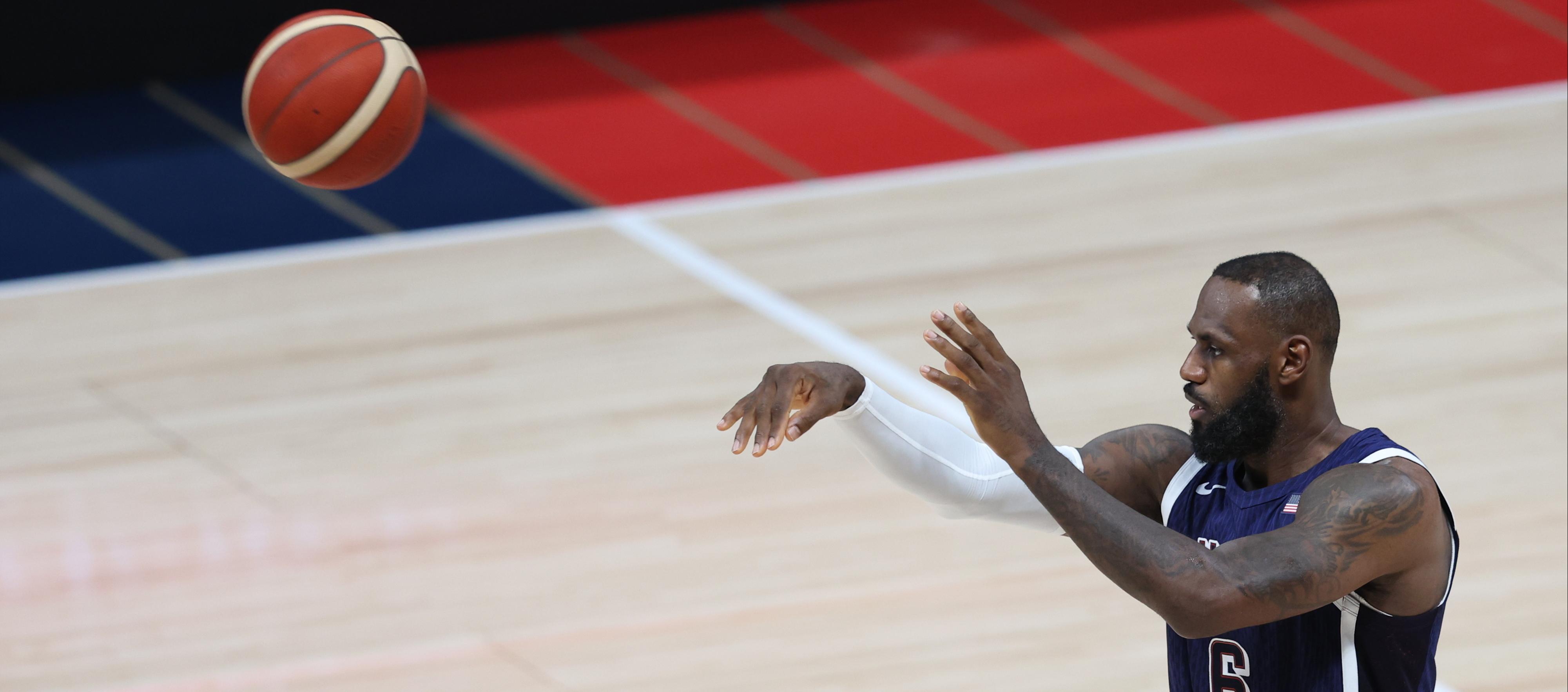 LeBron James, estrella de la NBA y del equipo de baloncesto de Estados Unidos.