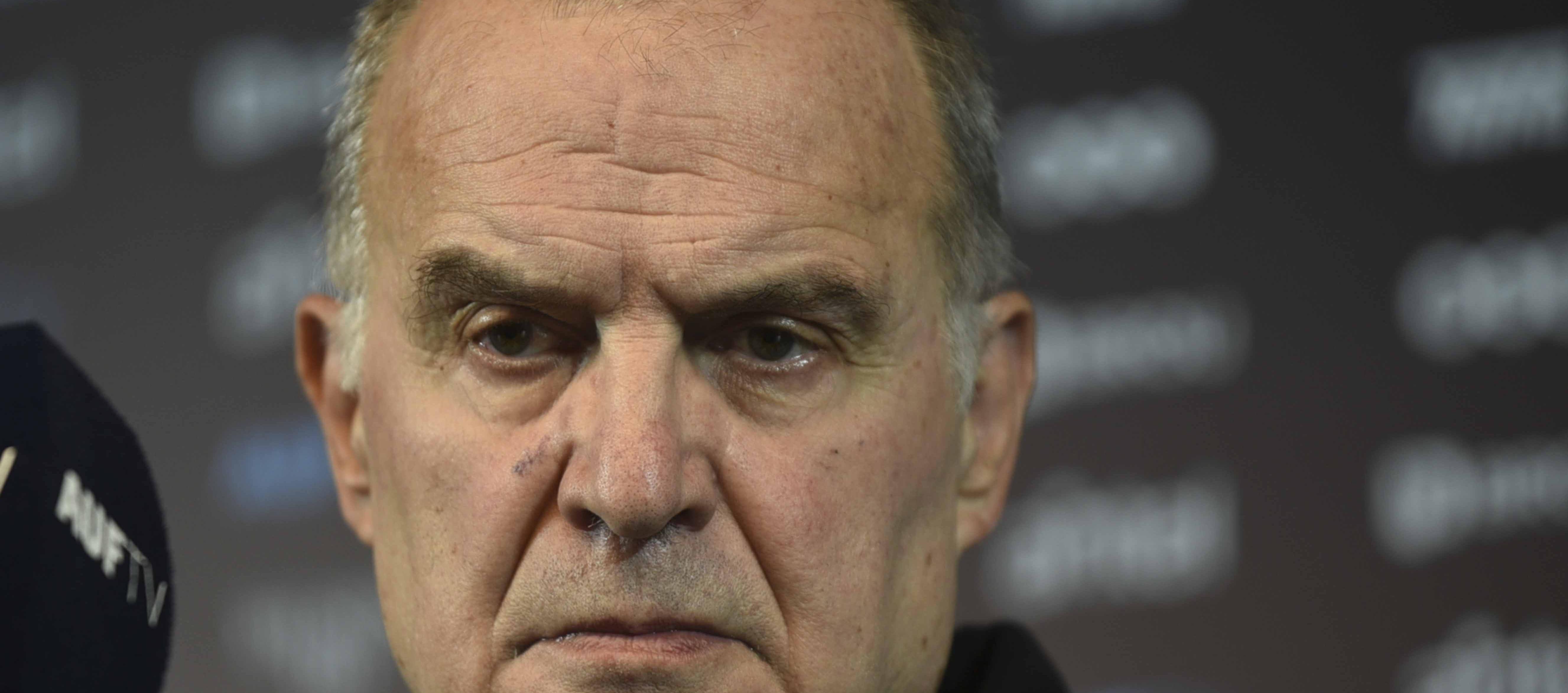 Marcelo Bielsa, entrenador de la selección uruguaya. 