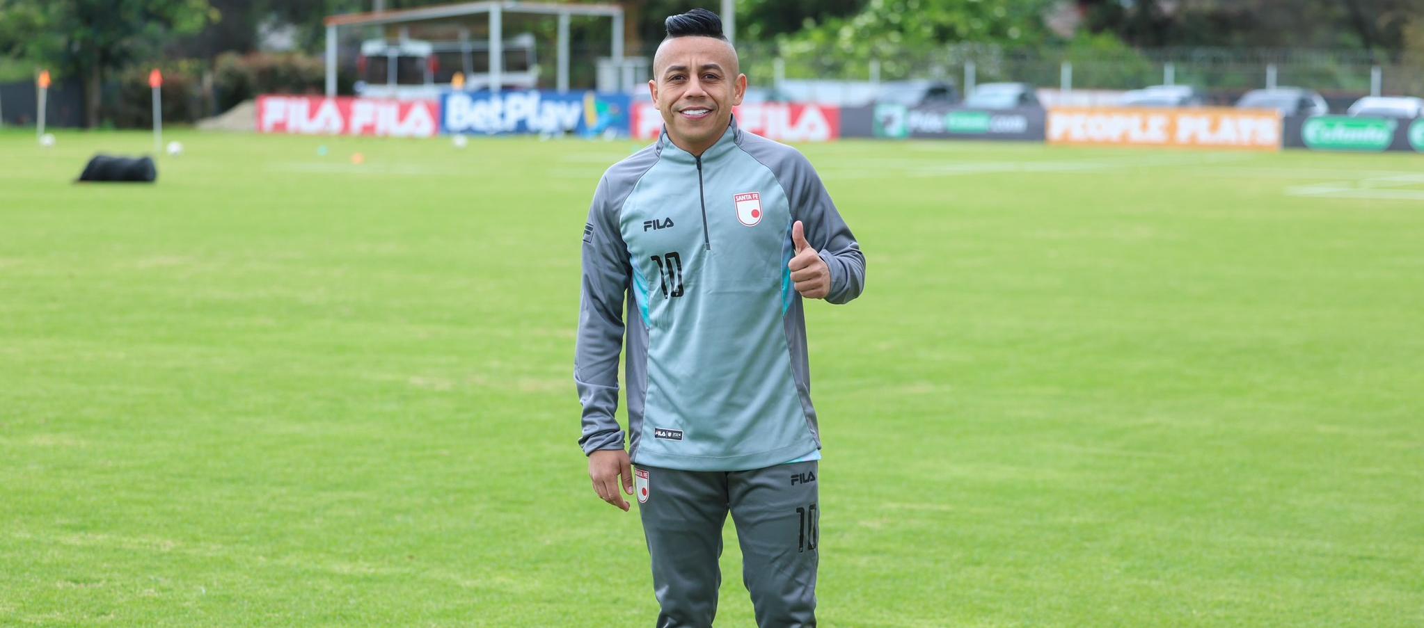 Vladimir Hernández en el lugar de entrenamiento de Santa Fe.