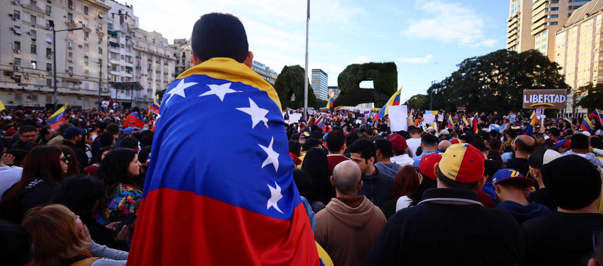 Marcha de venezolanos en Buenos Aires.