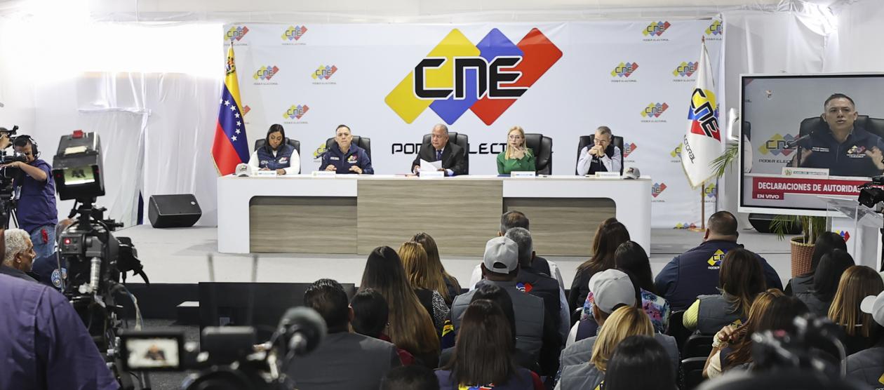 Integrantes del Consejo Nacional Electoral (CNE) de Venezuela.