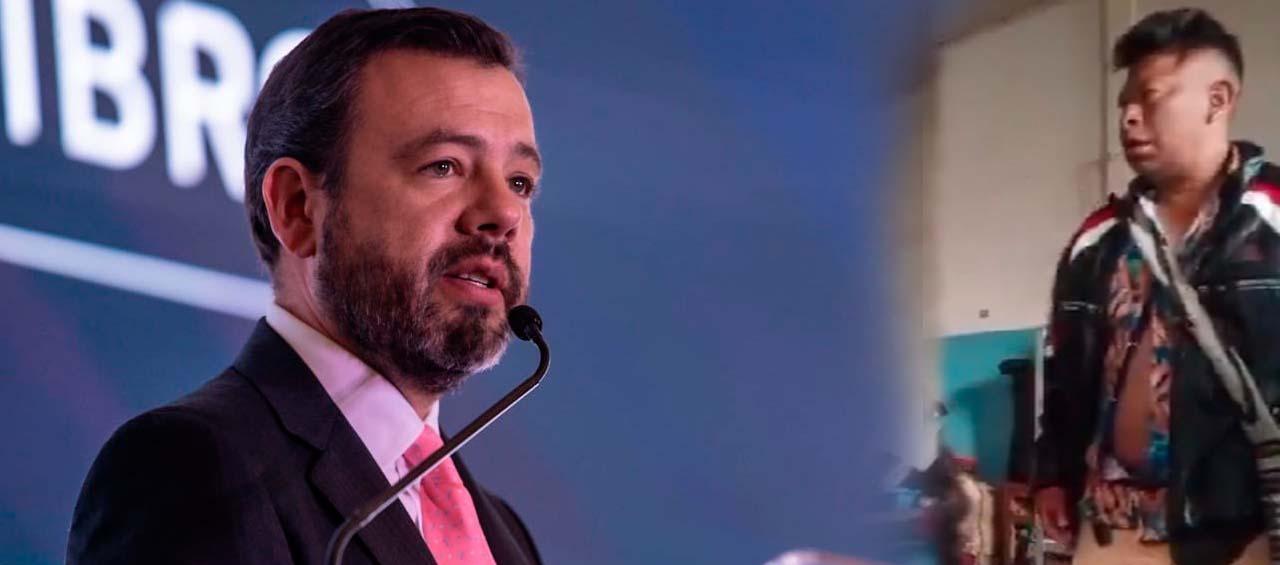 Alcalde de Bogotá, Carlos Galán; y el líder indígena implicado en la agresión. 