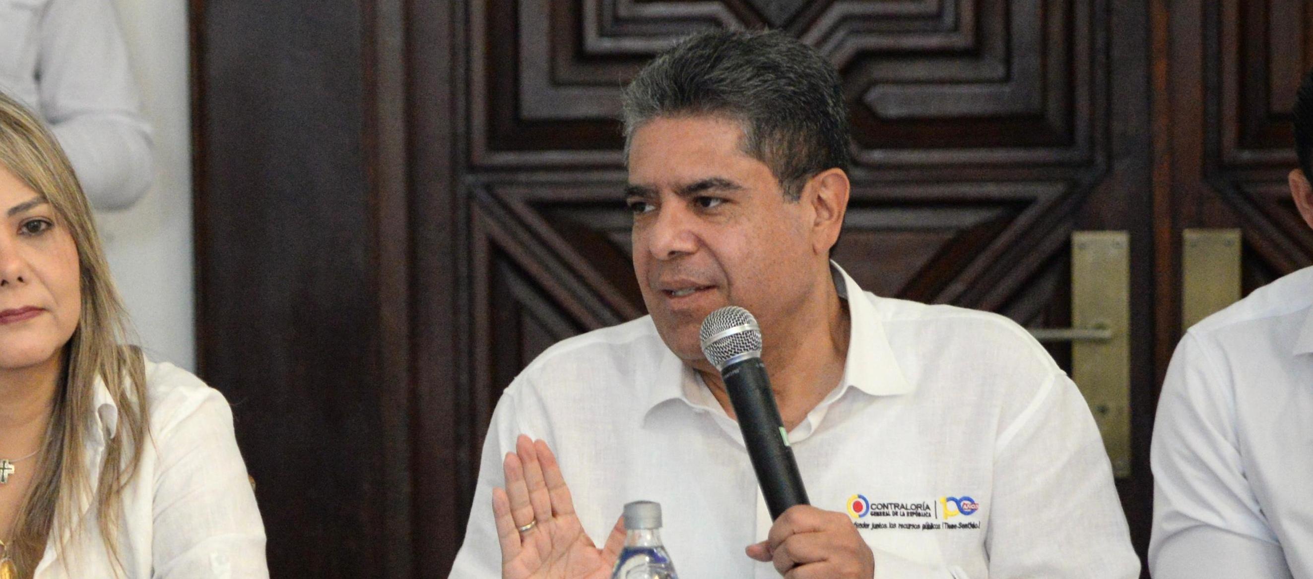 El contralor Carlos Hernán Rodríguez.