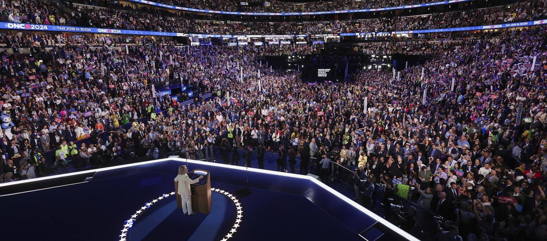 Hillary Clinton en su intervención de esta noche. 