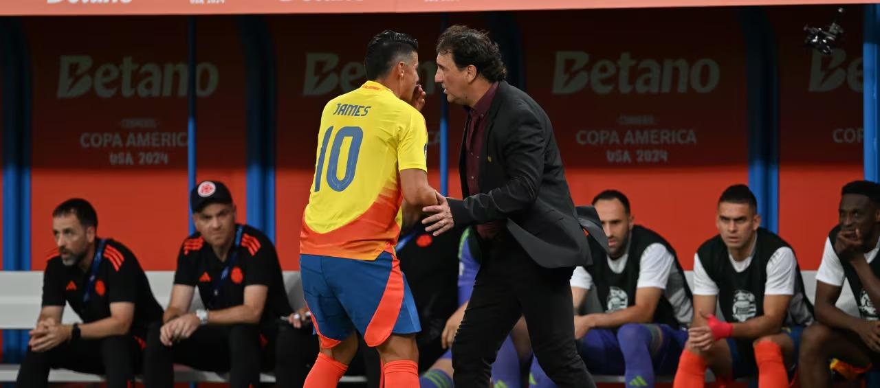 James Rodríguez y Néstor Lorenzo.