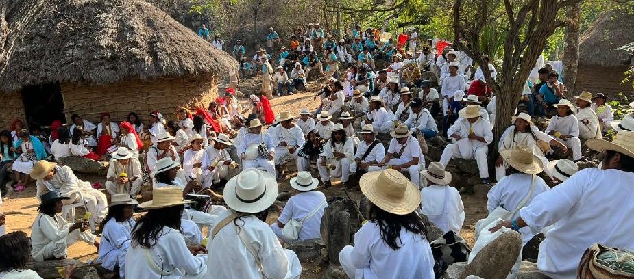 Pueblos indígenas deben ser protegidos.