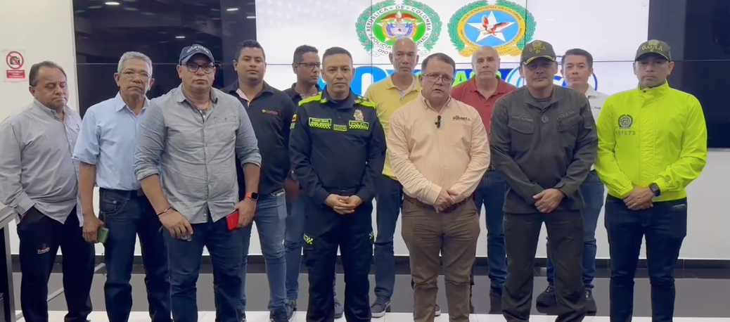 Mesa de trabajo entre la Policía y representantes de empresas de transporte. 