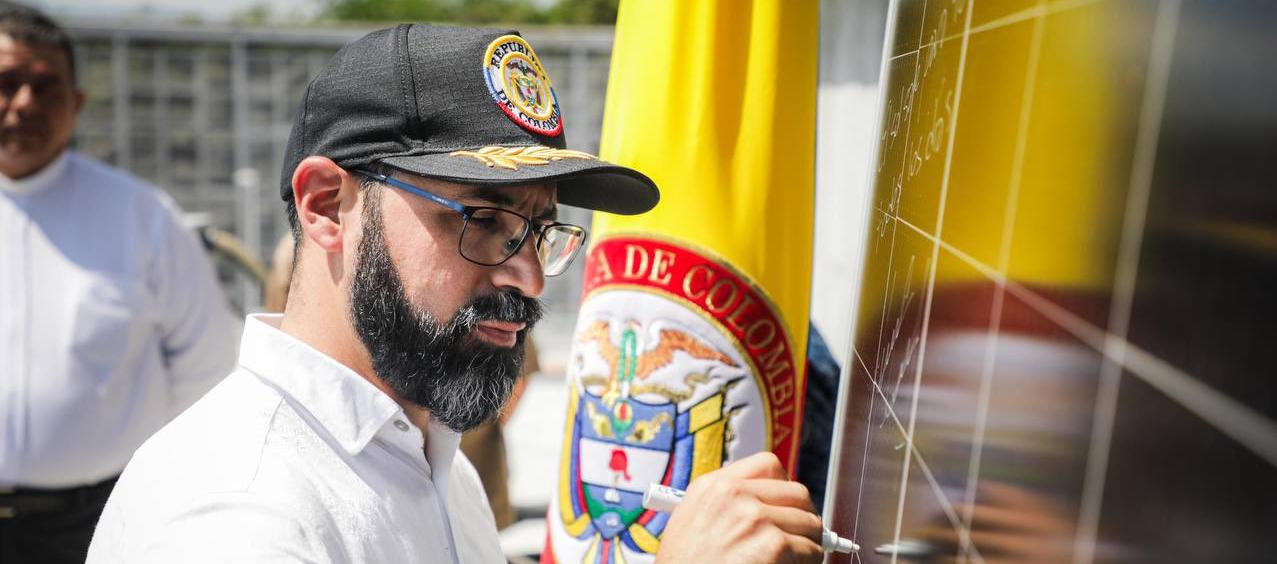 Andrés Camacho, Ministro de Minas y Energía.