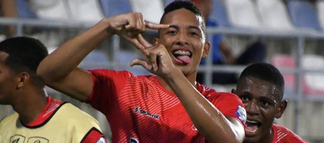 Jordan Barrera festeja tras marcar el segundo gol del Barranquilla FC.