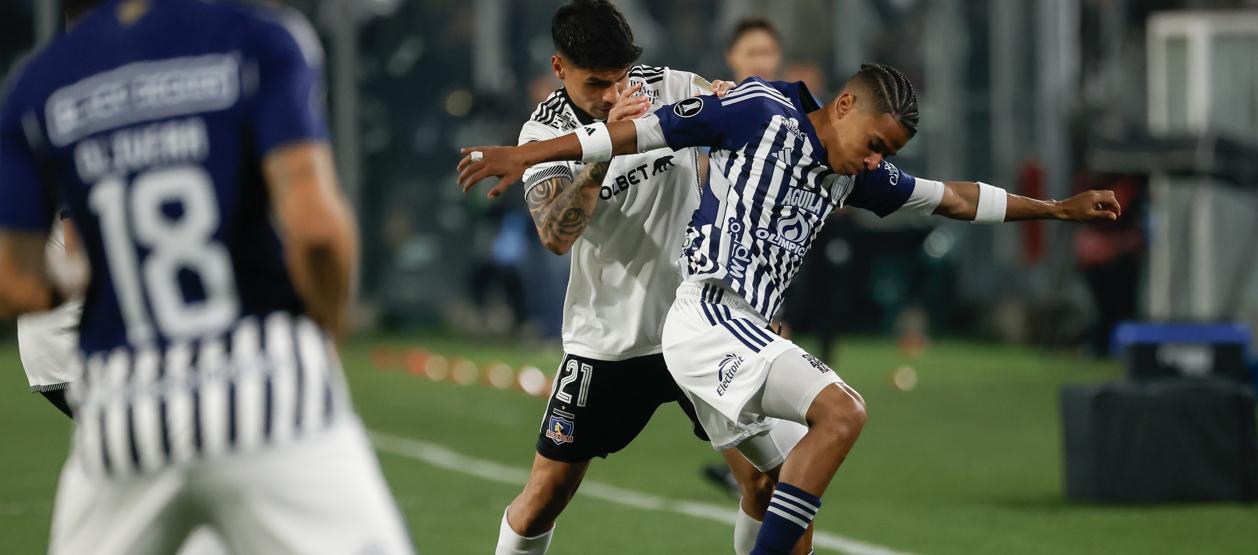 José Enamorado en acción durante el partido de Junior contra Colo Colo. 