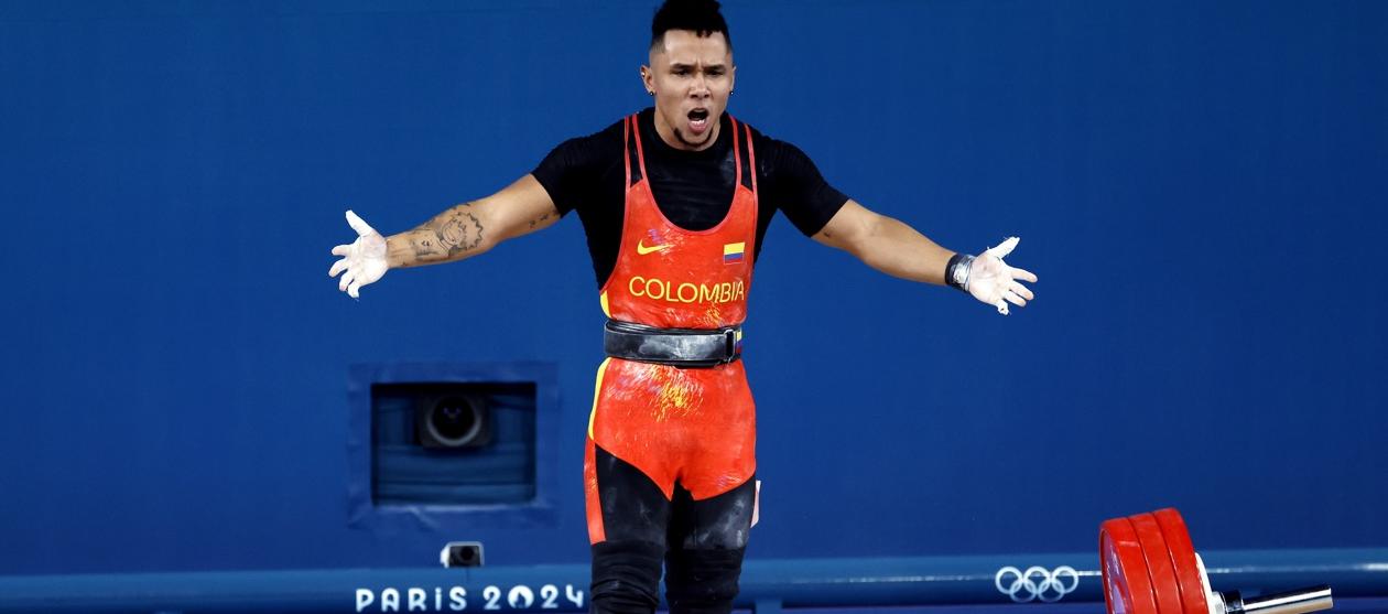 El colombiano Luis Mosquera falló en su último intento por levantar 189 kilos.