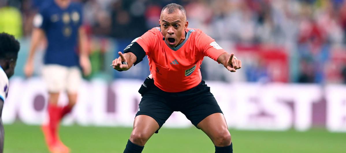 Wilton Sampaio, arbitro internacional brasileño. 