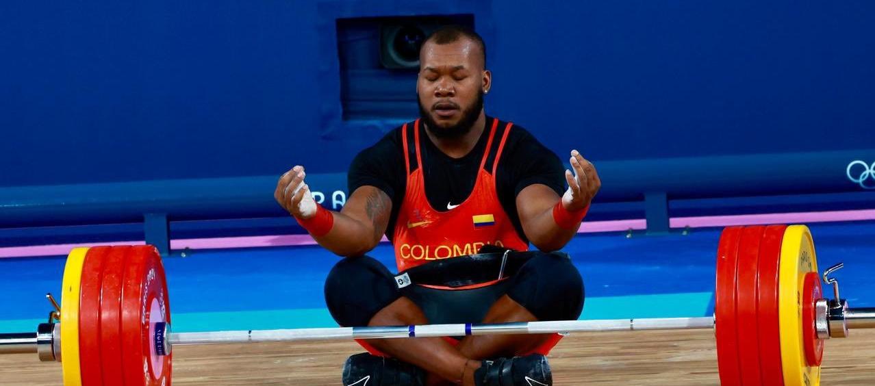 El pesista colombiano Yeison López, medalla de plata en la categoría 89 kilogramos.