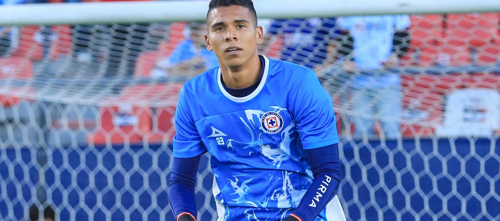 Kevin Mier, portero del Cruz Azul y de la Selección Colombia. 