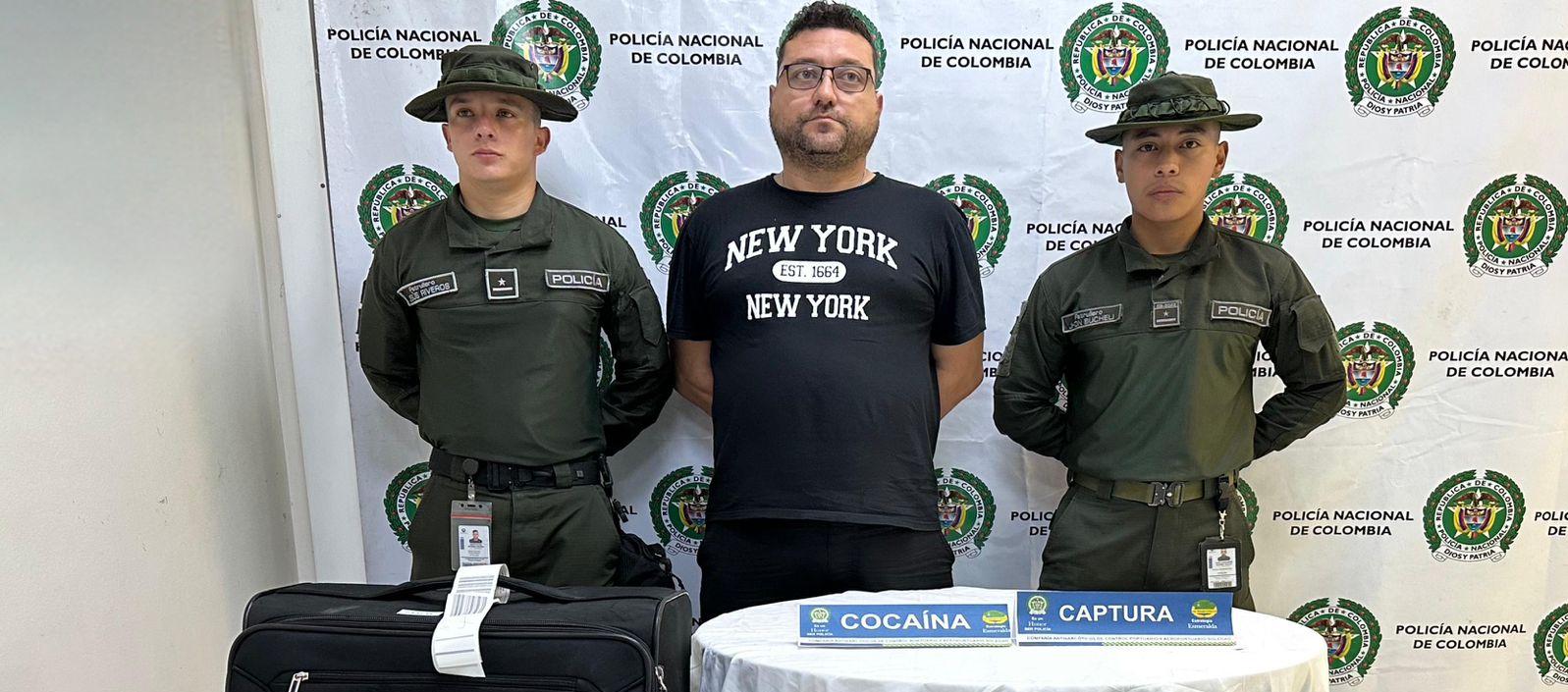 La Policía capturó al ciudadano español con la cocaína oculta en una maleta. 