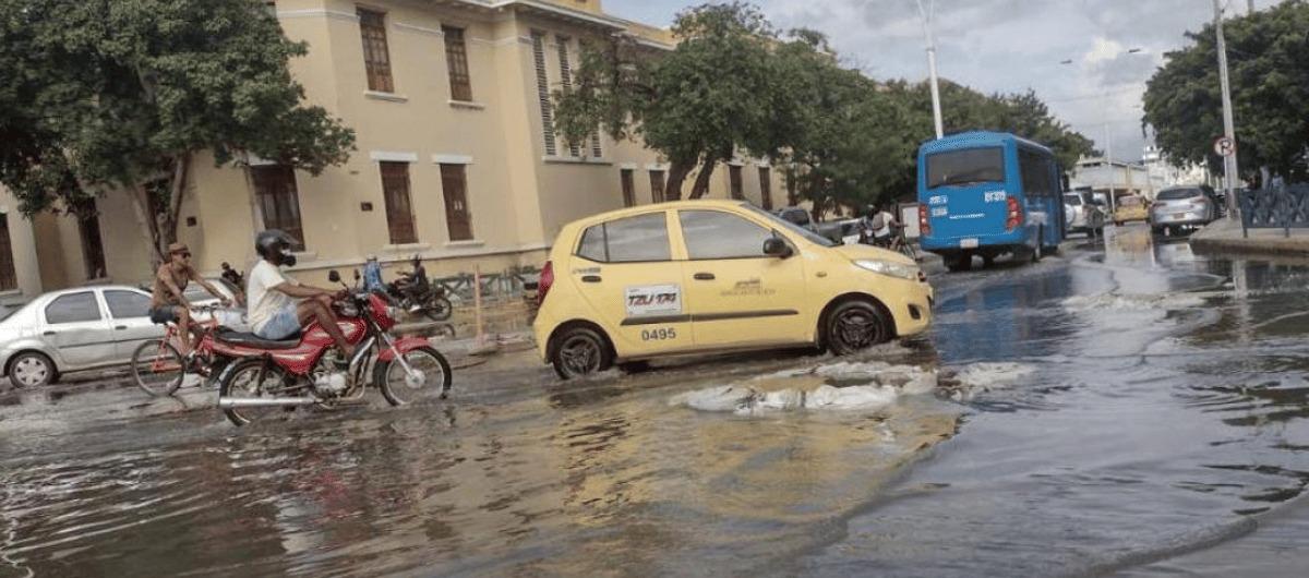 Essmar toma medidas contra rebosamiento. 