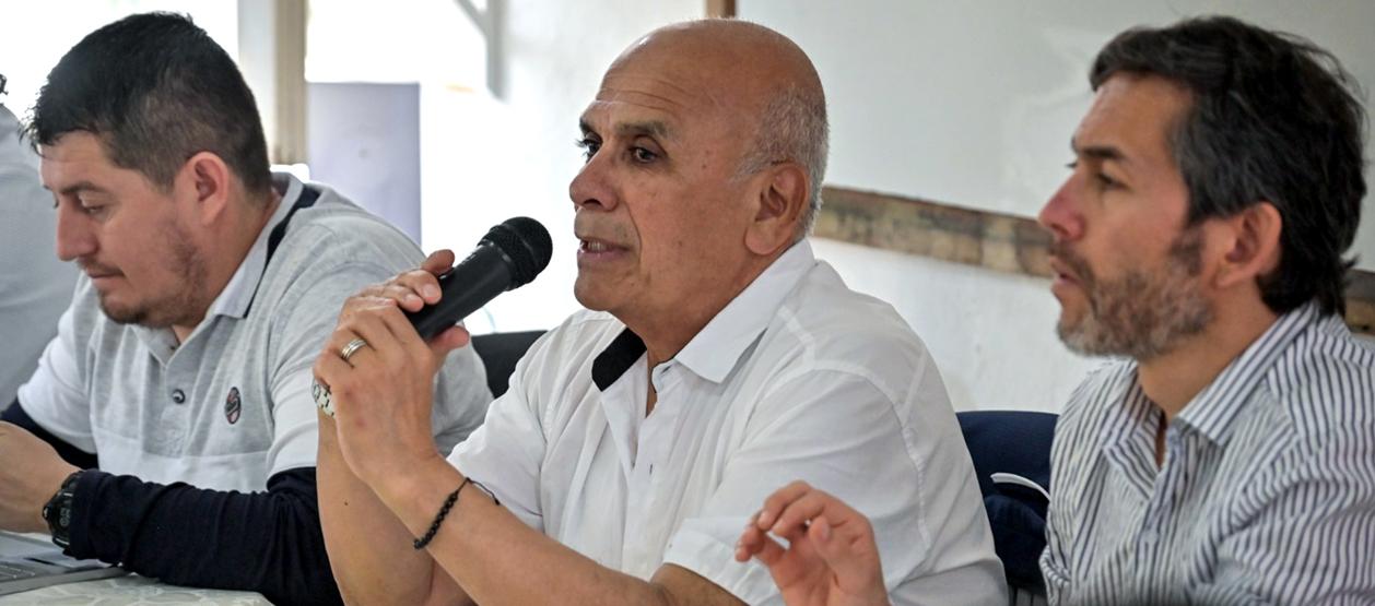 Imagen de la mesa de diálogo.