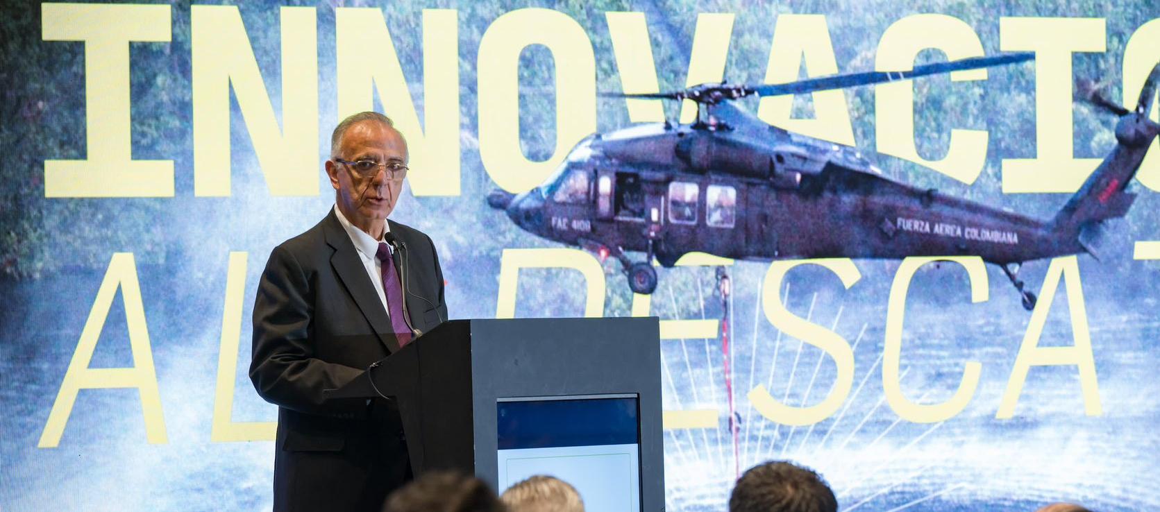 Iván Velásquez, ministro de Defensa.