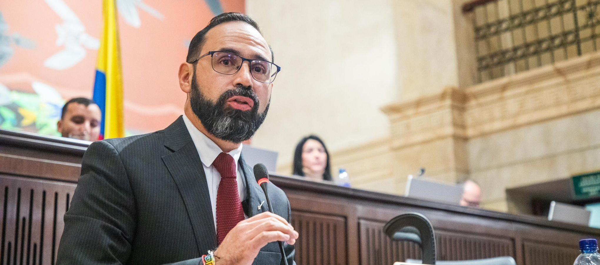 Andrés Camacho, ministro de minas y energía.