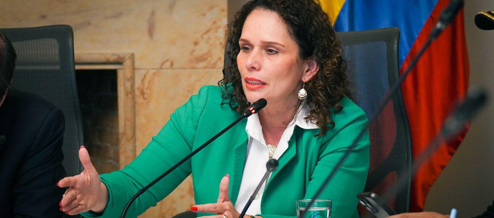 María Constanza, ministra de Transporte. 