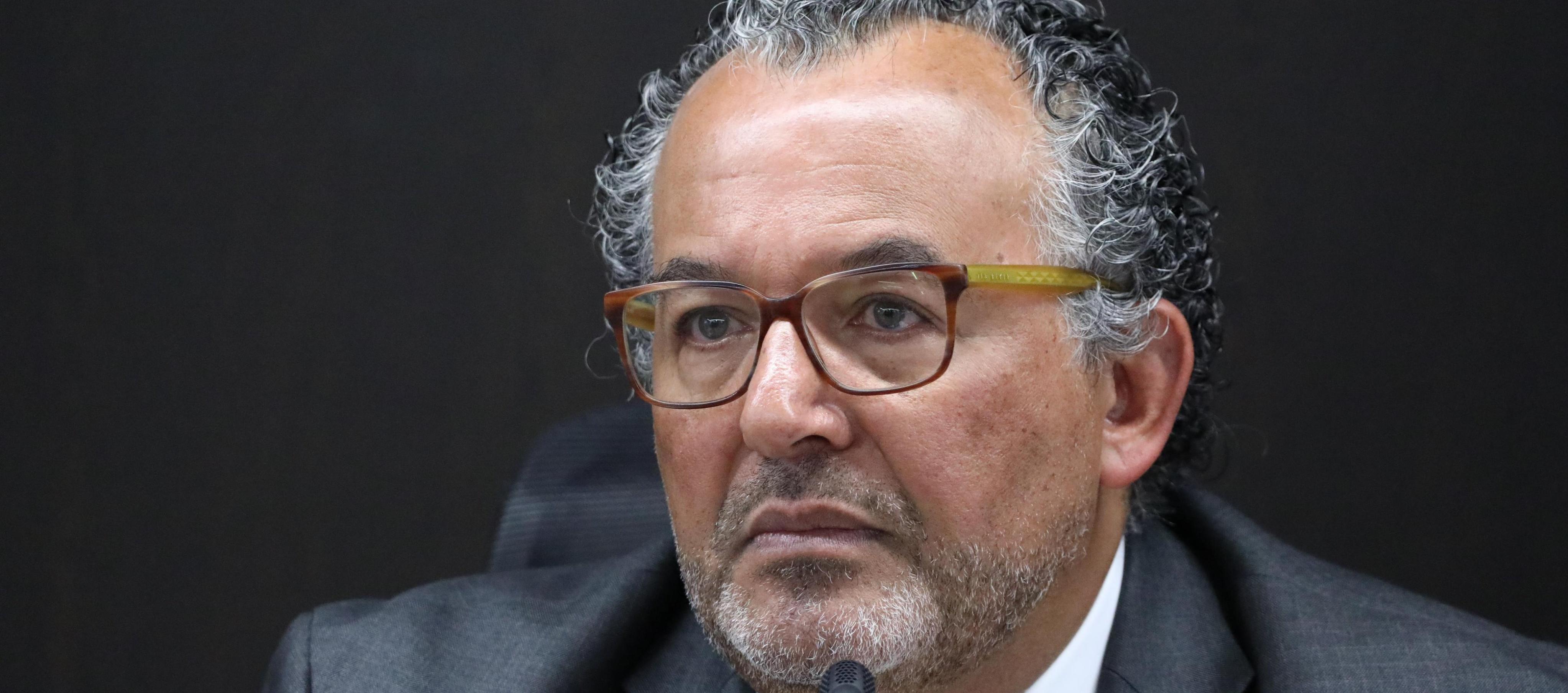 Magistrado Roberto Carlos Vidal.