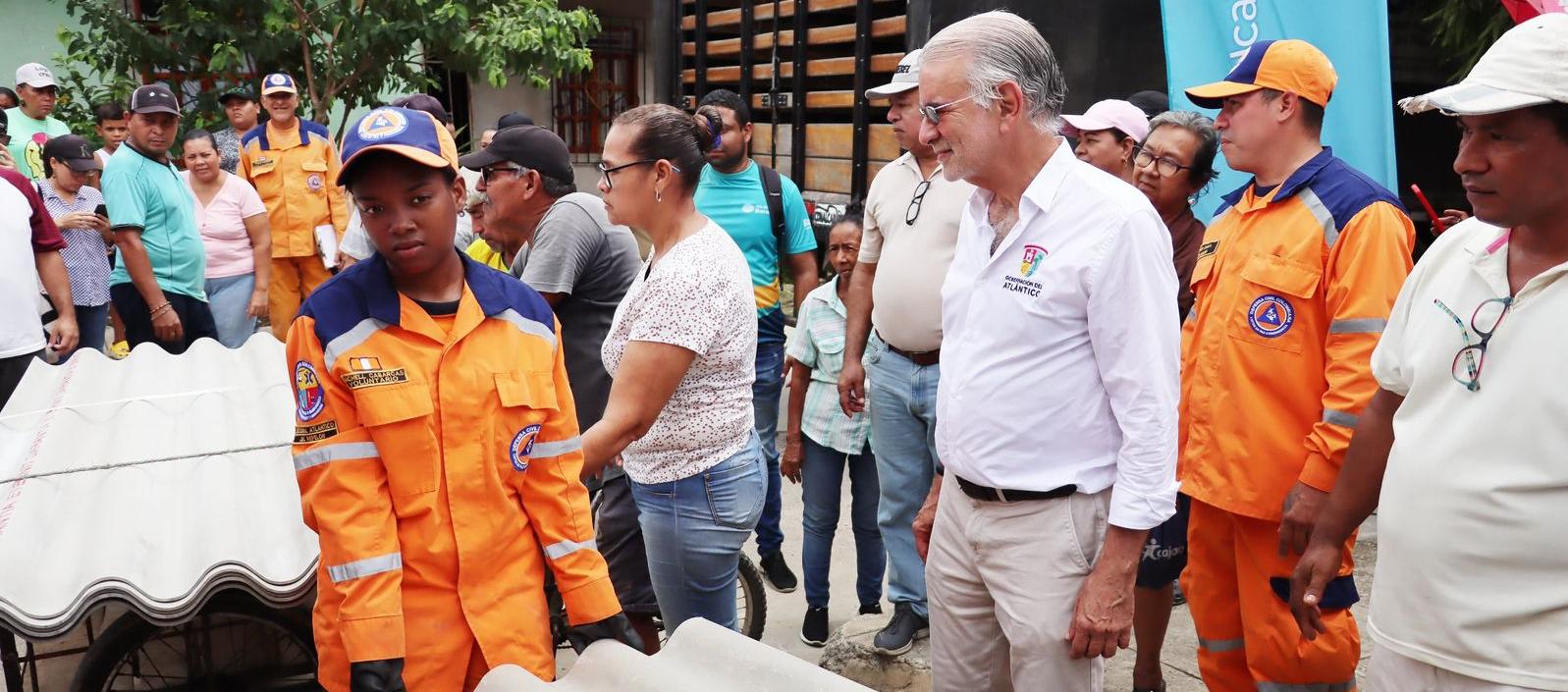 Eduardo Verano estuvo presente en las entregas.