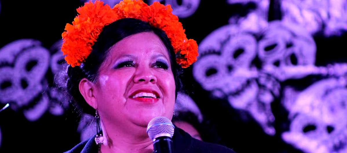 Alma Rosa Rivera, narradora oral y fundadora de la compañía Itacate de Cuentos de México.