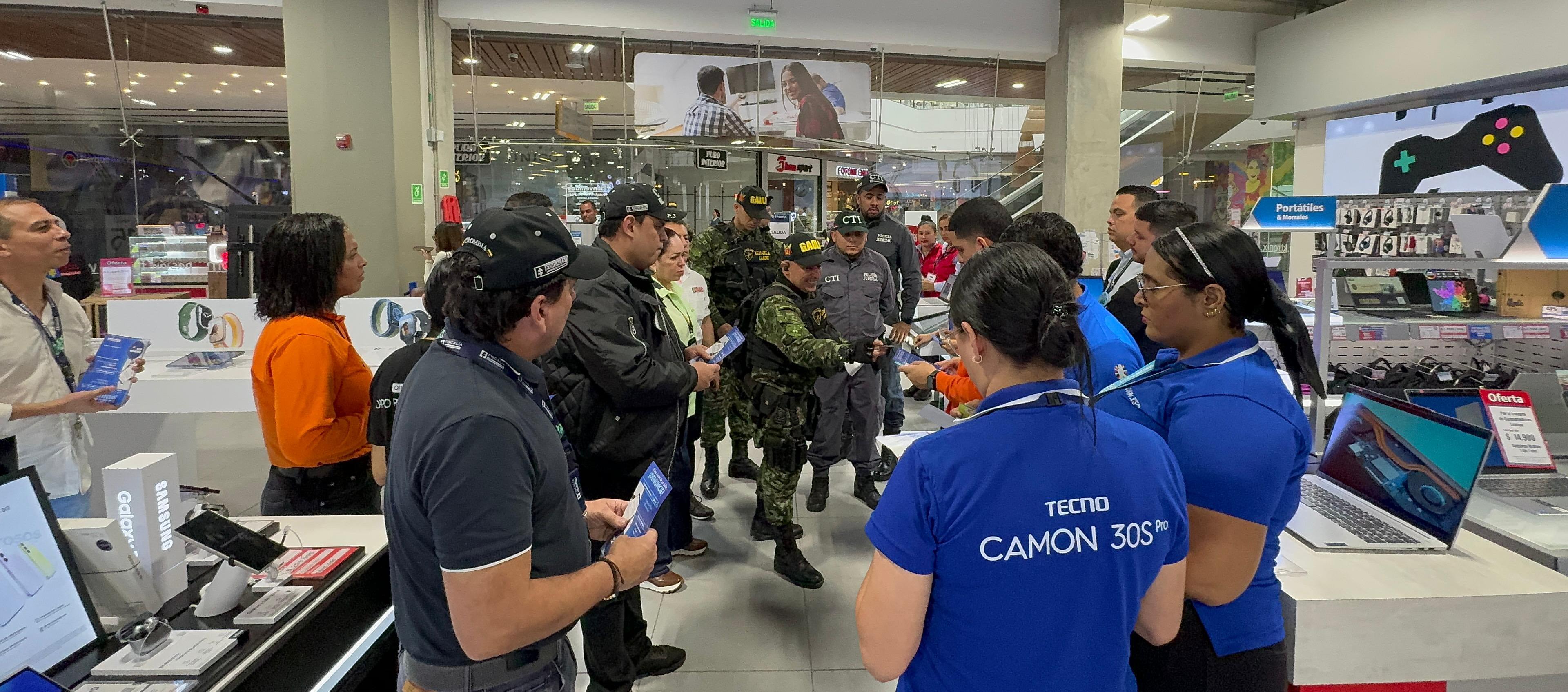 Socialización de los canales de denuncia y rutas de atención en Barranquilla.