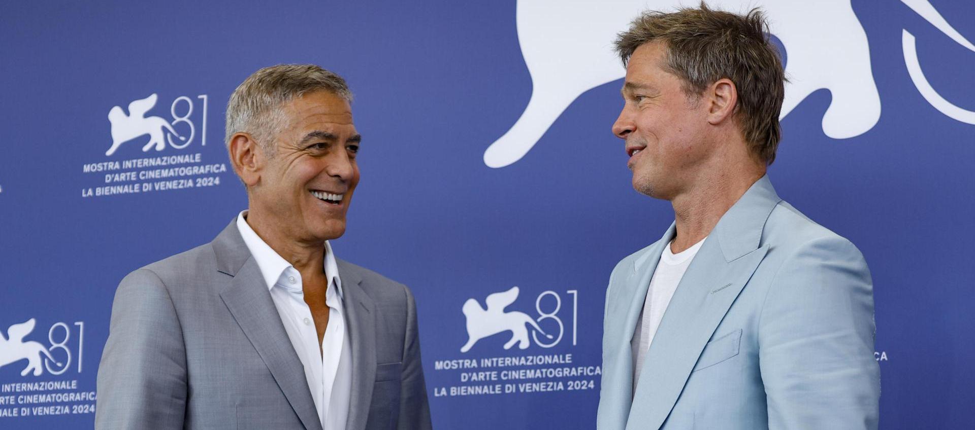 Los famosos posan en una sesión fotográfica del Festival Internacional de Cine de Venecia.