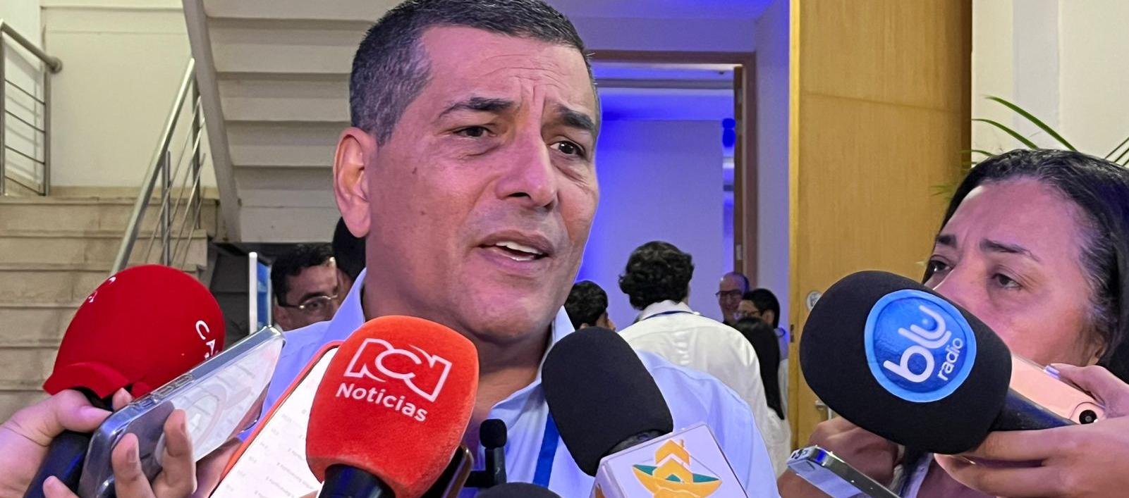 Alcalde de Cartagena, Dumek Turbay.