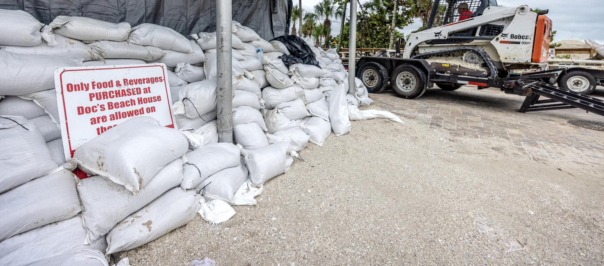 Florida se alista para el impacto del huracán.