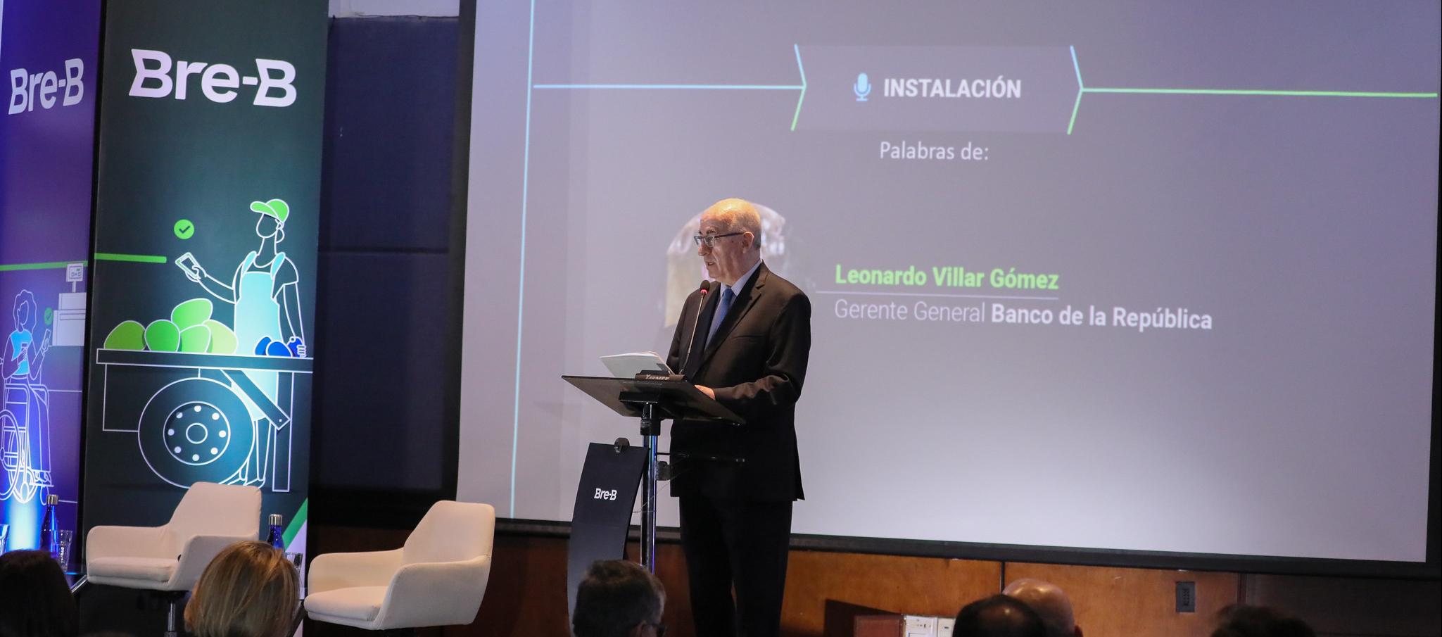 Gerente Leonardo Villar en la presentación de Bre-B.