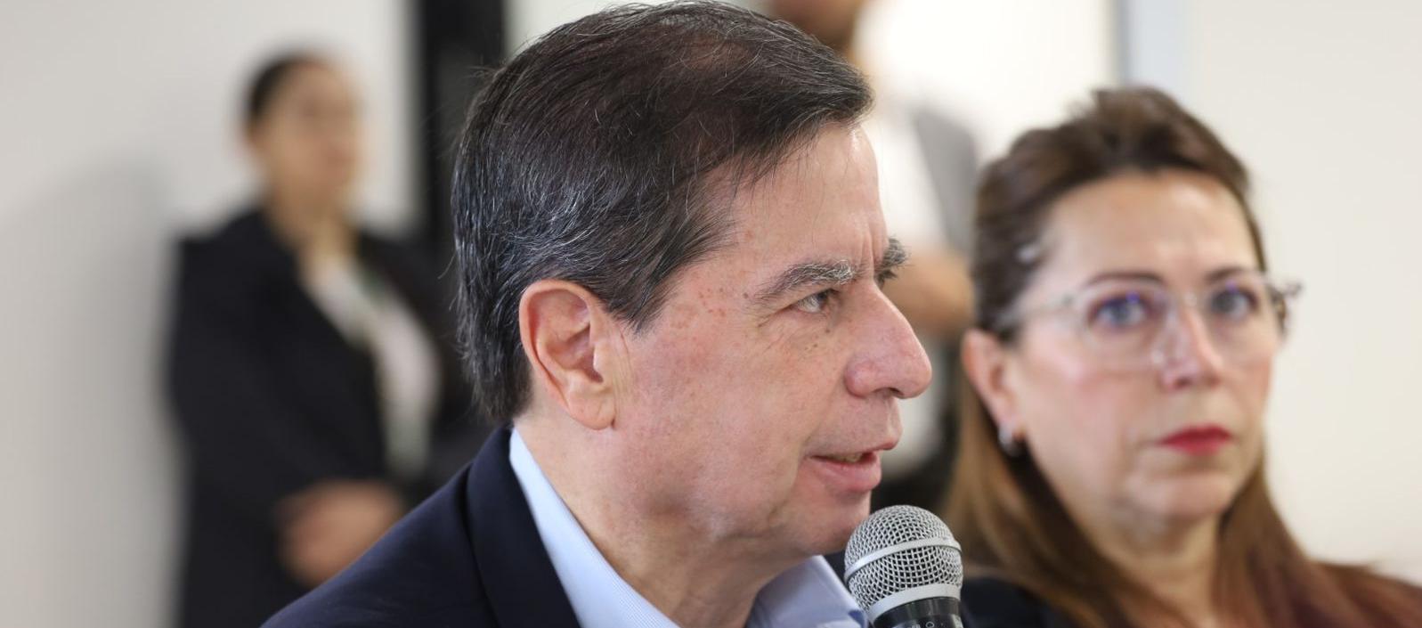 El Ministro del Interior, Juan Fernando Cristo.