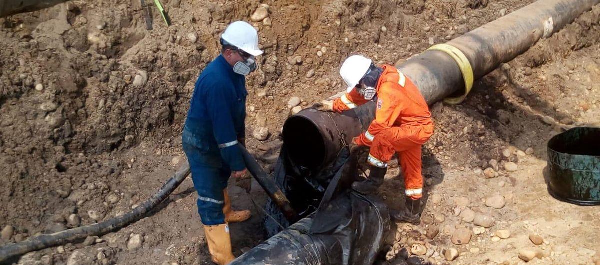 Imagen de referencia de trabajos en oleoducto.