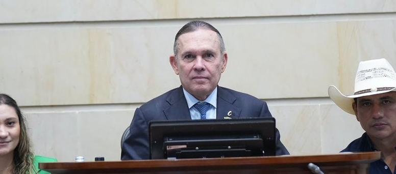 Efraín Cepeda, presidente del Senado.