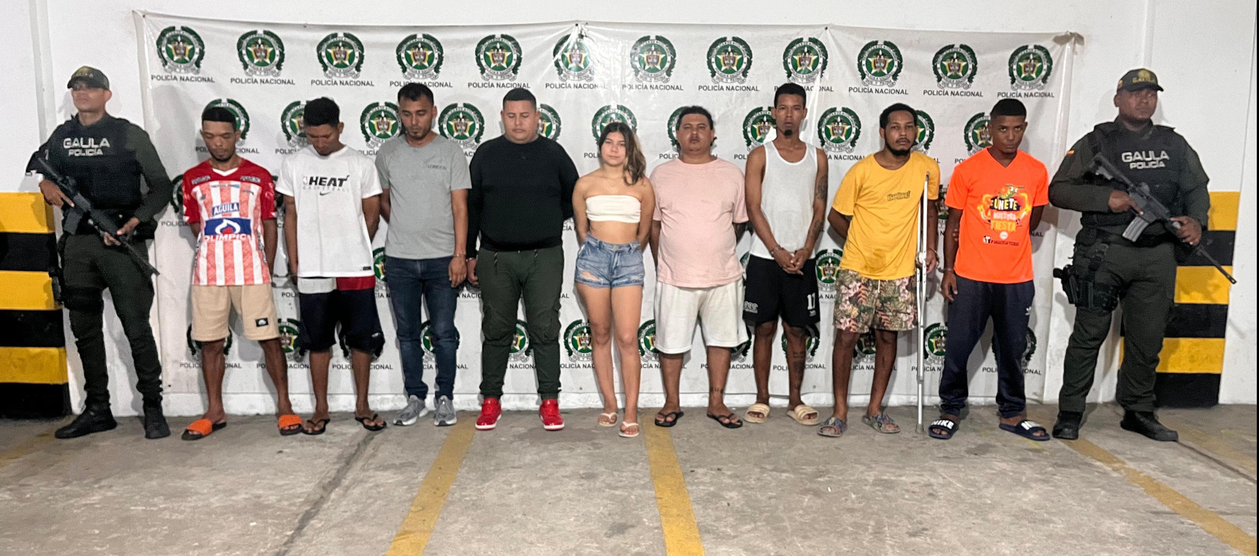 Los capturados por el Gaula de la Policía. 