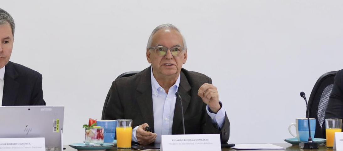 Ministro de Hacienda, Ricardo Bonilla.