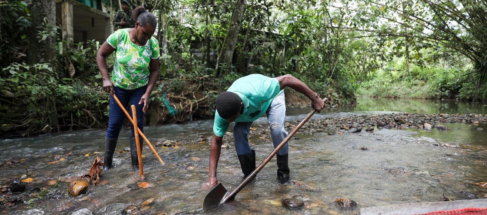 La explotación de minas y canteras tuvo una variación negativa.