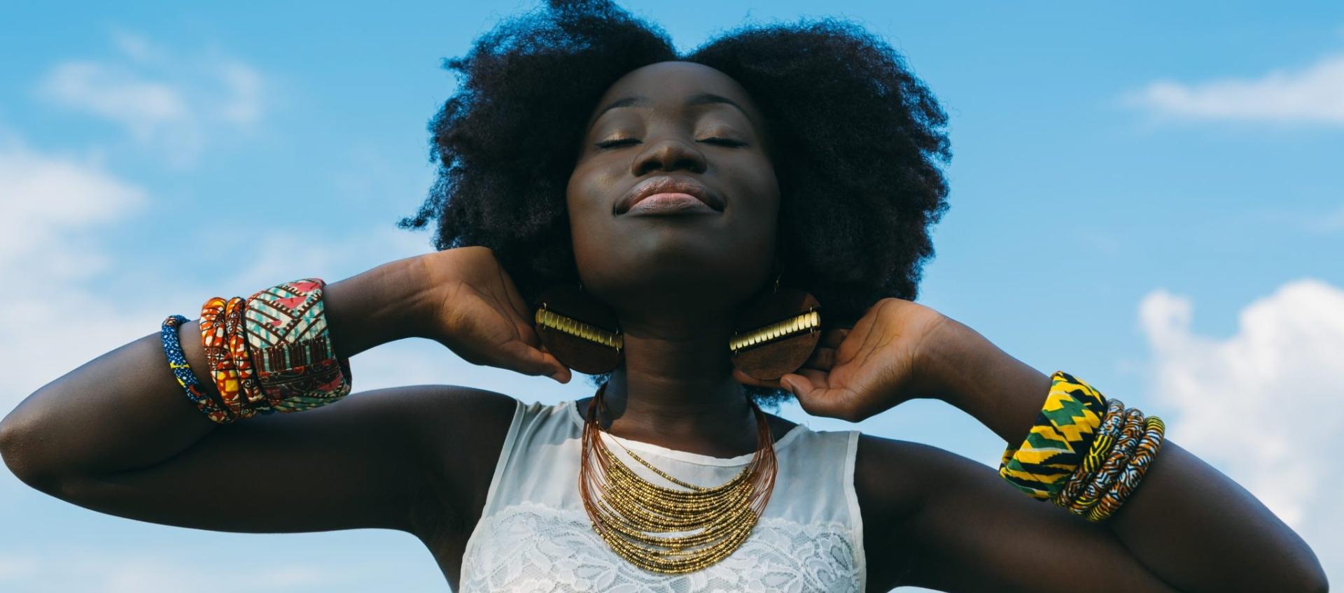 Mujer afrodescendiente. 