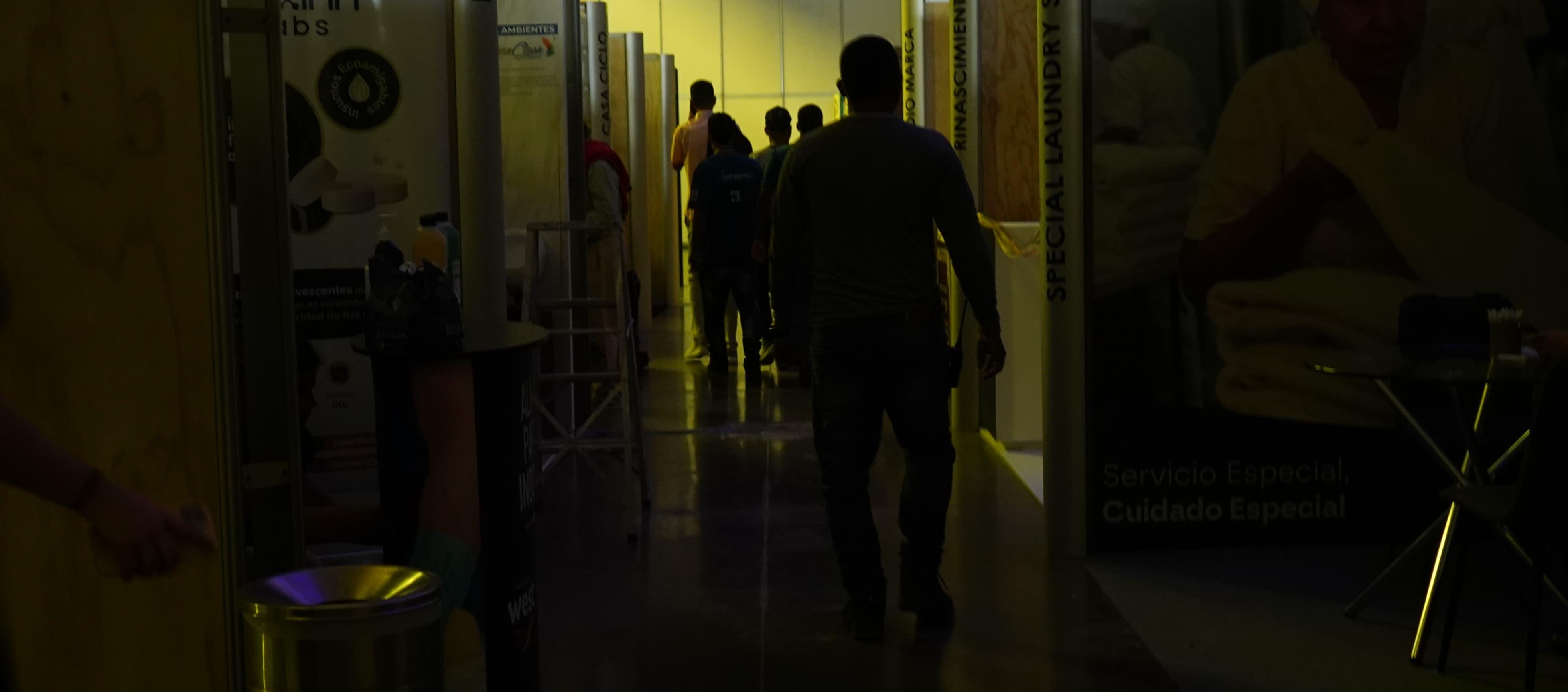 Inicio del Congreso Nacional de Hotelería se retrasó por falta de energía en el Puerta de Oro.