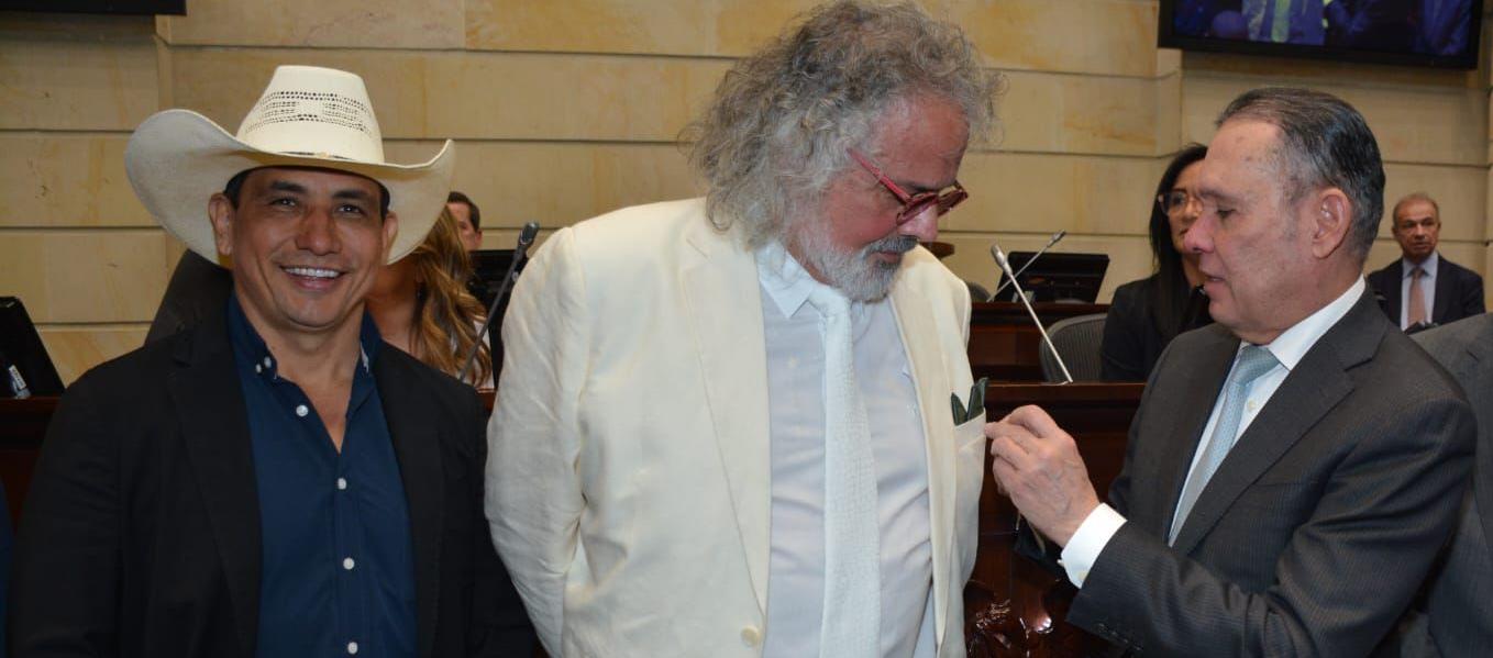 Reconocimiento del Congreso al arquitecto José Pérez