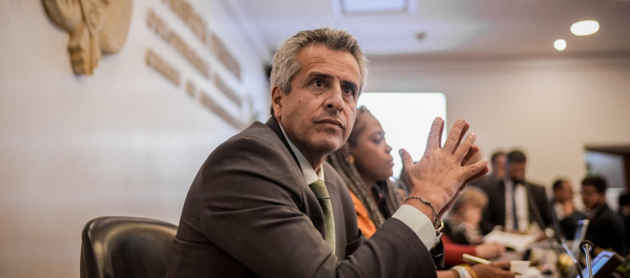 Luis Fernando Velasco.